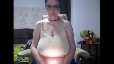 Mary online show from June 22, 3:25 am