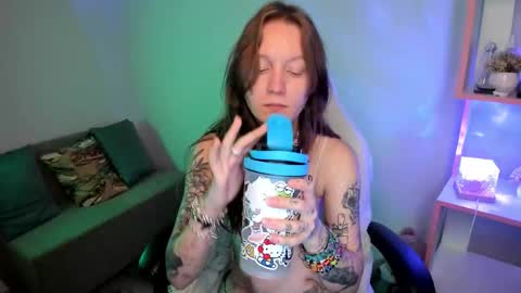 Mary GTM3Mon Wed Thu Sat Sun 0400 am-1030pm online show from October 18, 12:59 am