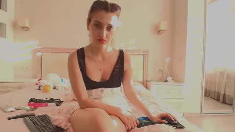 marya442004 online show from November 2, 1:00 pm