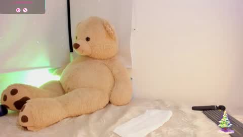 Mary online show from December 17, 2:51 am