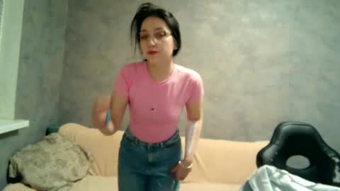 Stephie online show from November 28, 8:27 pm