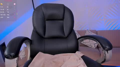  Mary  online show from October 29, 1:02 pm