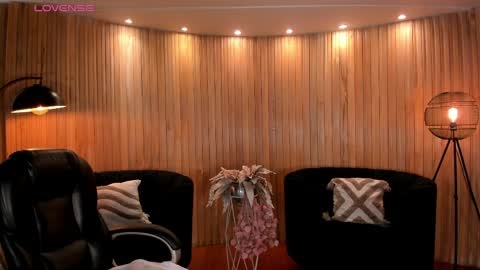  Mary  online show from April 2, 1:51 pm