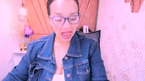 Marylin online show from October 27, 8:09 pm