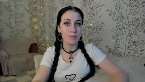 Mary Lou online show from March 4, 11:40 am