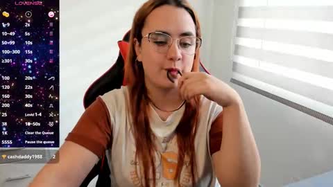 Dulce Maria online show from September 24, 9:32 pm