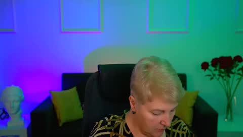 marymogan online show from October 6, 8:10 am