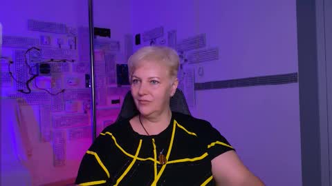 Snapshot of marymogan chatting on September 9, 8:14 am marymogan online show from September 9, 8:14 am