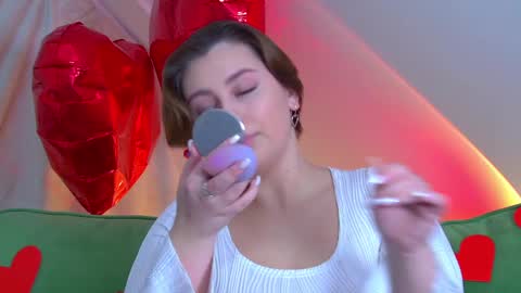 Snapshot of marymurrays chatting on February 17, 6:39 pm MaryMurrays online show from February 17, 6:39 pm