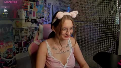 maryyy_may online show from September 15, 4:41 pm