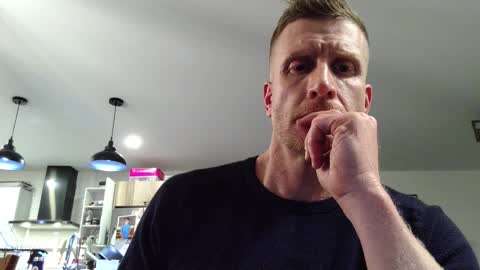 Gingerbred online show from March 17, 2:49 am