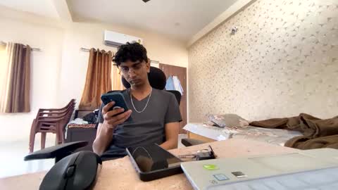 maskboyz2003 online show from December 22, 5:58 am