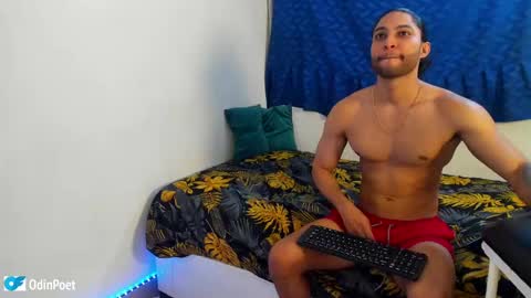 Snapshot of massatgeserotics chatting on January 9, 12:35 am I Am Odin online show from January 9, 12:35 am
