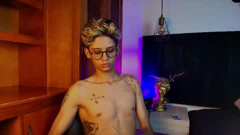   online show from September 14, 7:32 am
