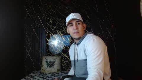 massimo_vidal online show from February 3, 11:03 am