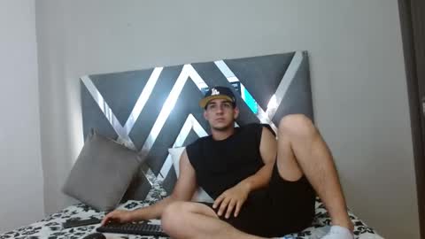 massimo_vidal online show from September 22, 12:09 pm