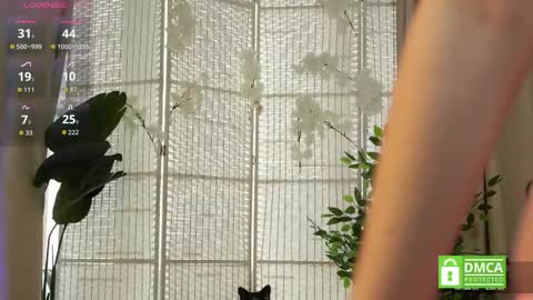 Maya online show from October 10, 4:40 am