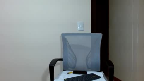 Snapshot of master_cossio chatting on March 3, 1:31 am Ethan Cossio online show from March 3, 1:31 am