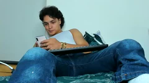 master_dominant_777 online show from May 2, 9:42 pm