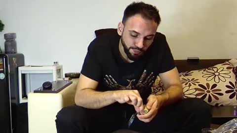 Snapshot of master_roberto333 chatting on January 30, 9:25 pm SIR online show from January 30, 9:25 pm