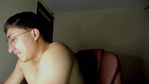 Snapshot of masterfiterotic chatting on February 17, 11:00 pm masterfiterotic online show from February 17, 11:00 pm