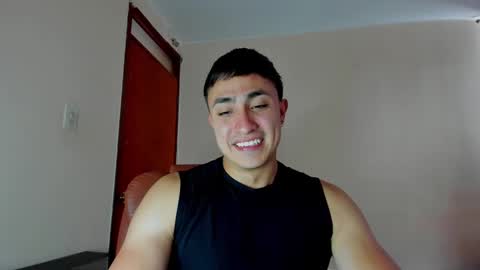 Snapshot of masterfiterotic chatting on February 10, 6:35 pm masterfiterotic online show from February 10, 6:35 pm
