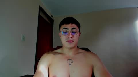 Snapshot of masterfiterotic chatting on February 11, 9:14 pm masterfiterotic online show from February 11, 9:14 pm