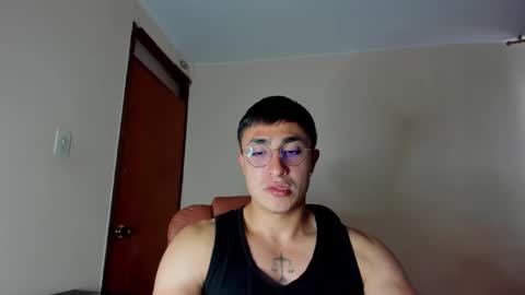 Snapshot of masterfiterotic chatting on February 4, 10:02 pm masterfiterotic online show from February 4, 10:02 pm
