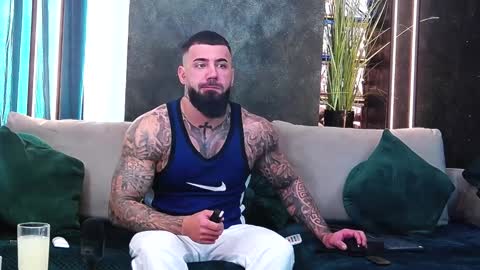 masterkingofmuscle online show from January 6, 8:46 am