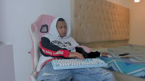 mastermorenohot23 online show from June 8, 2:56 am