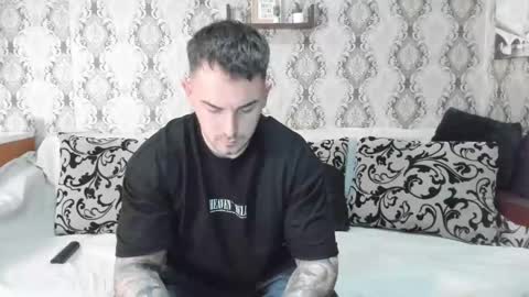 Snapshot of mastermusclejon chatting on January 18, 7:04 pm Jon online show from January 18, 7:04 pm
