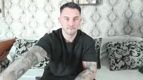 Snapshot of mastermusclejon chatting on January 31, 10:42 am Jon online show from January 31, 10:42 am