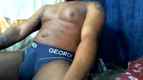 Snapshot of mastershow69 chatting on February 16, 8:00 pm camilo online show from February 16, 8:00 pm
