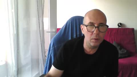 mat11efou online show from October 3, 8:33 am