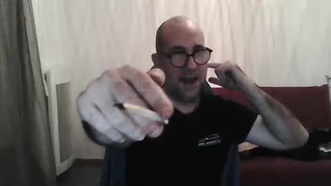 mat11efou online show from November 12, 7:05 pm