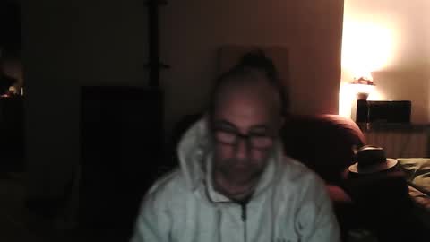 mat11efou online show from February 19, 11:49 am