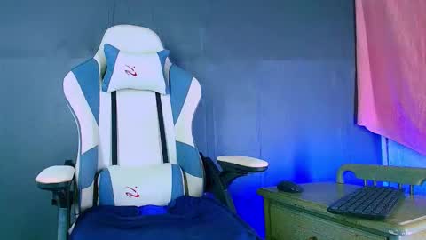 matteo online show from November 13, 1:52 am