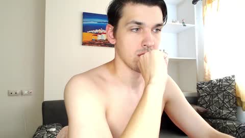 Snapshot of mateo_zeus chatting on January 19, 3:18 am mateo_zeus online show from January 19, 3:18 am