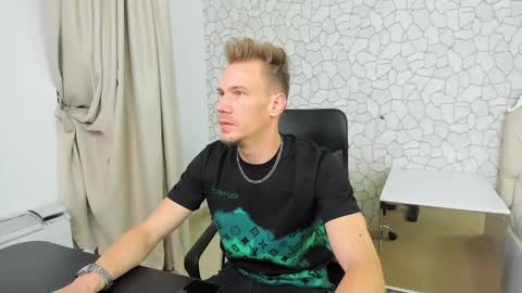 Snapshot of mateobenjamin chatting on January 4, 7:44 pm MateoBenjamin online show from January 4, 7:44 pm