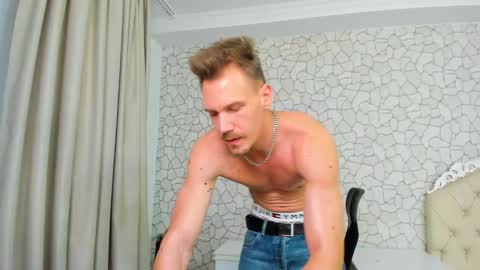 Snapshot of mateobenjamin chatting on January 28, 6:28 pm MateoBenjamin online show from January 28, 6:28 pm