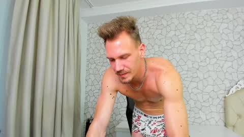 Snapshot of mateobenjamin chatting on January 28, 9:29 pm MateoBenjamin online show from January 28, 9:29 pm
