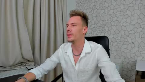 Snapshot of mateobenjamin chatting on January 3, 7:18 pm MateoBenjamin online show from January 3, 7:18 pm
