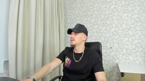 Snapshot of mateobenjamin chatting on January 24, 7:28 pm MateoBenjamin online show from January 24, 7:28 pm