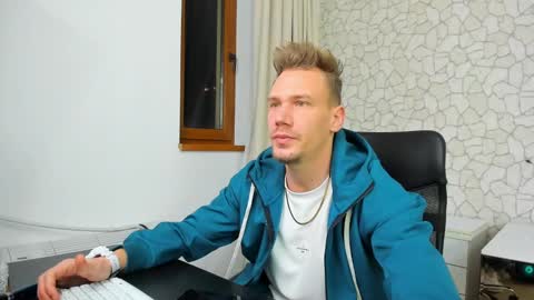 Snapshot of mateobenjamin chatting on January 5, 8:21 pm MateoBenjamin online show from January 5, 8:21 pm