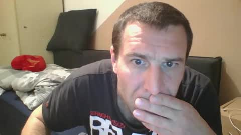 Saknoel online show from December 11, 3:58 pm