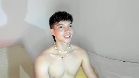 Mateo Santiago online show from February 1, 11:31 am