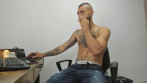 Matheus     online show from October 23, 6:53 pm