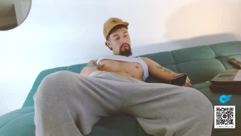 STRURIBE ON INSTAGRAM online show from September 23, 1:54 am