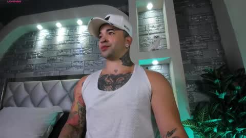 Snapshot of mathew_colt chatting on September 8, 9:14 pm mathew_colt online show from September 8, 9:14 pm