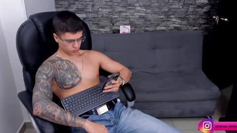 Snapshot of mathew_wolf4 chatting on February 4, 7:11 pm Mathew Independent model online show from February 4, 7:11 pm